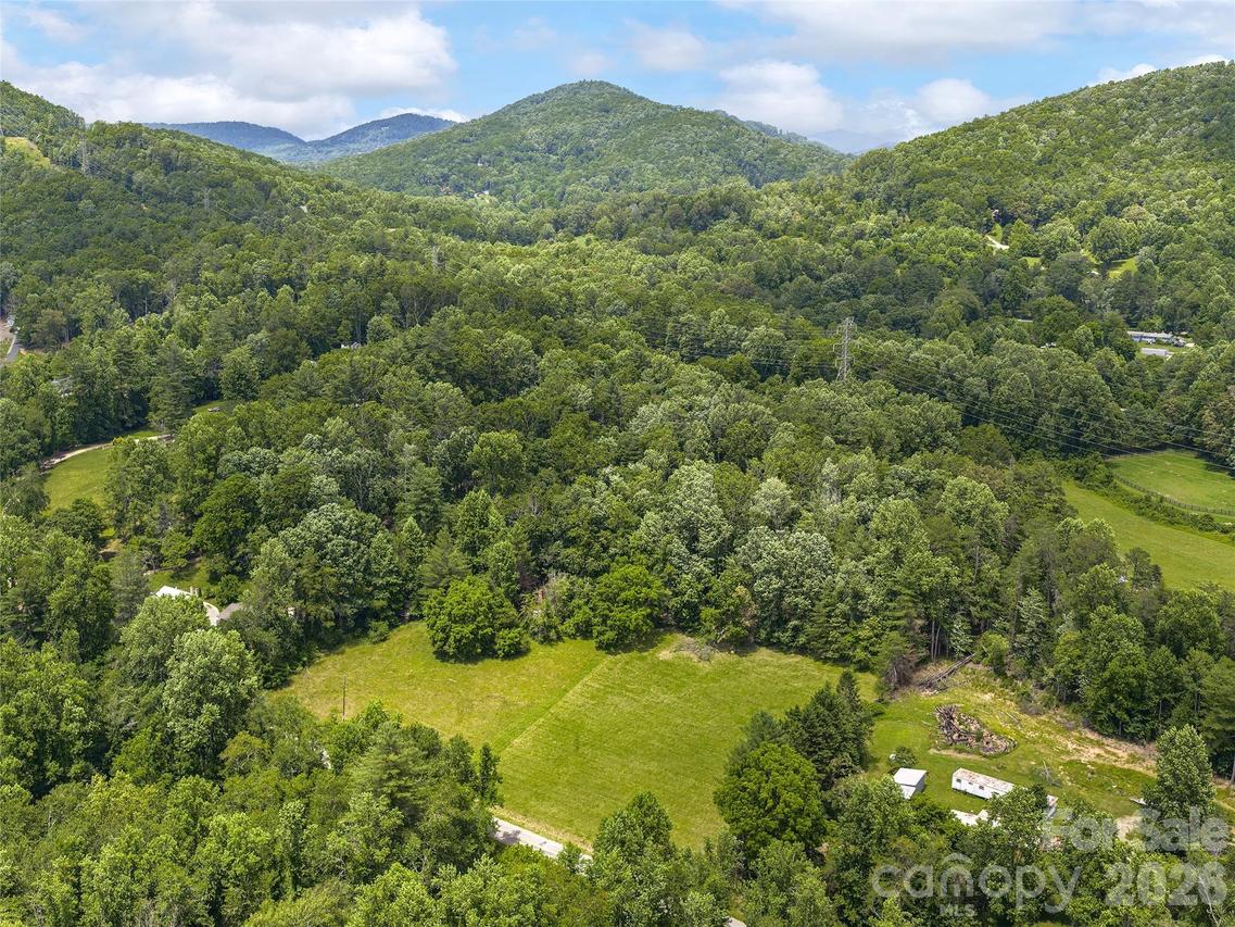 Foster Creek Rd., Horse Shoe, NC 28742