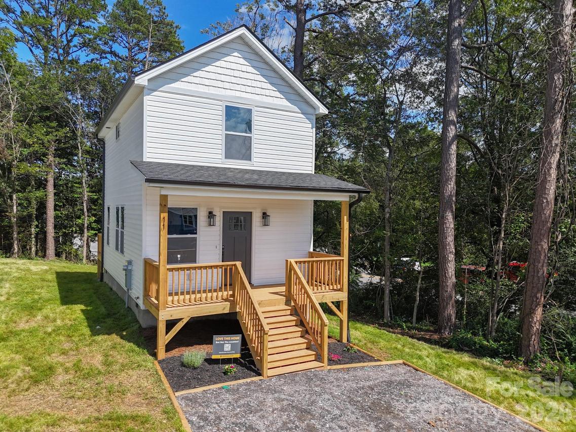 11 Baldwin St., Asheville, NC 28803