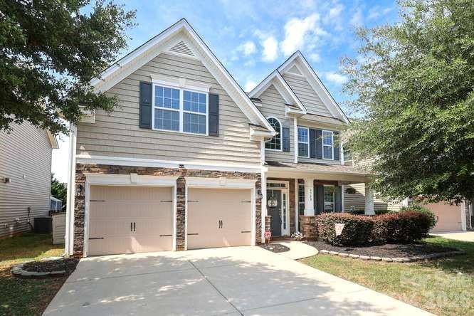 9748 Elgin Moor Rd., Charlotte, NC 28278