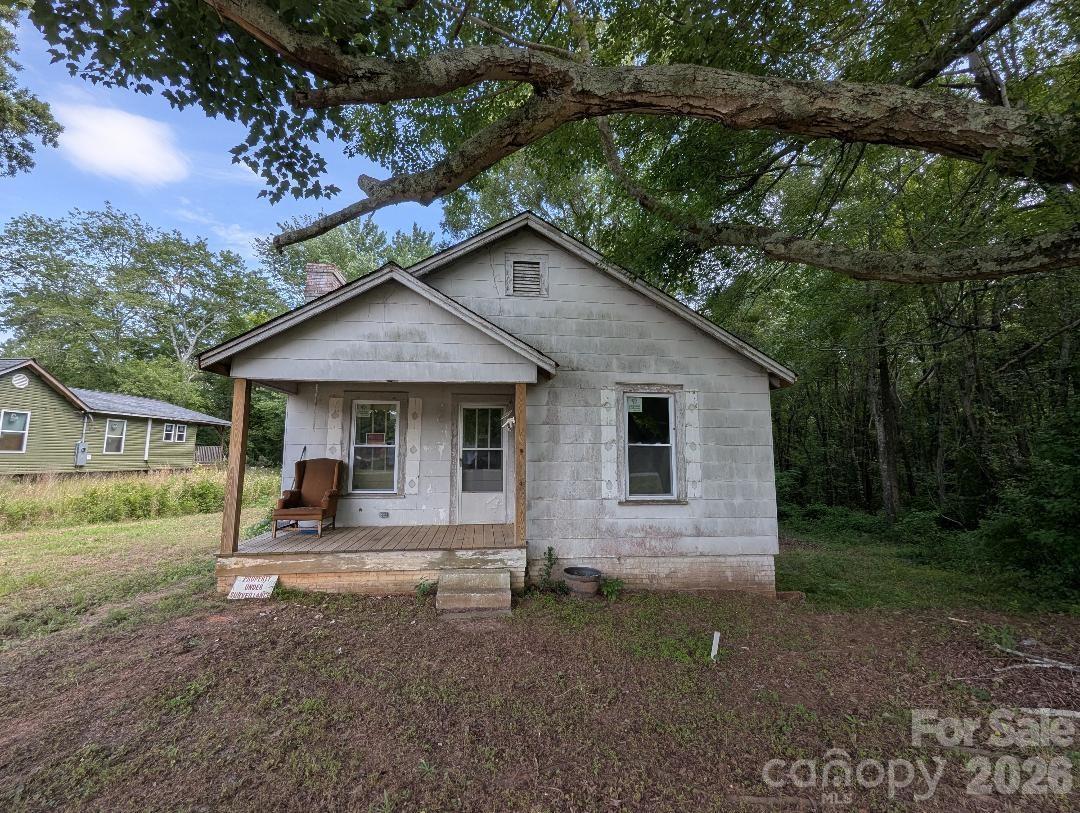 4548 Springs Rd., Conover, NC 28613