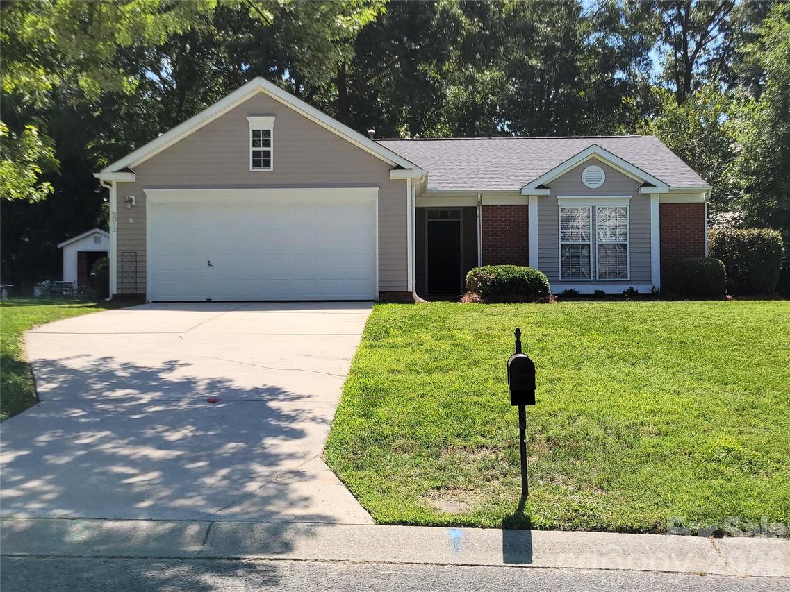 8012 Sheckler Ln., Matthews, NC 28104
