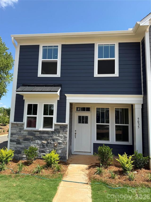 9035 Gulledge Ct., Charlotte, NC 28262