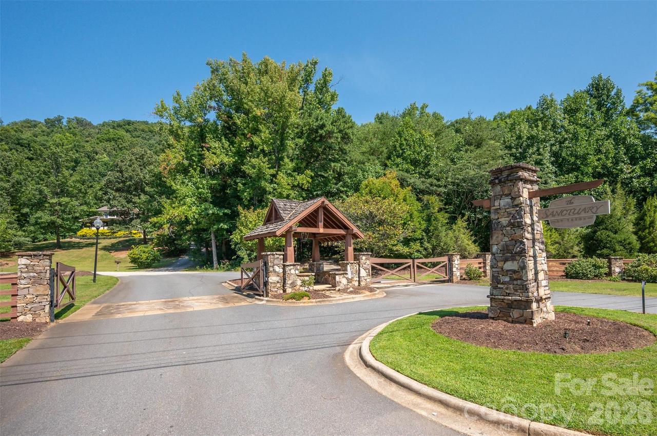 Ragans Pointe Pointe, Columbus, NC 28722