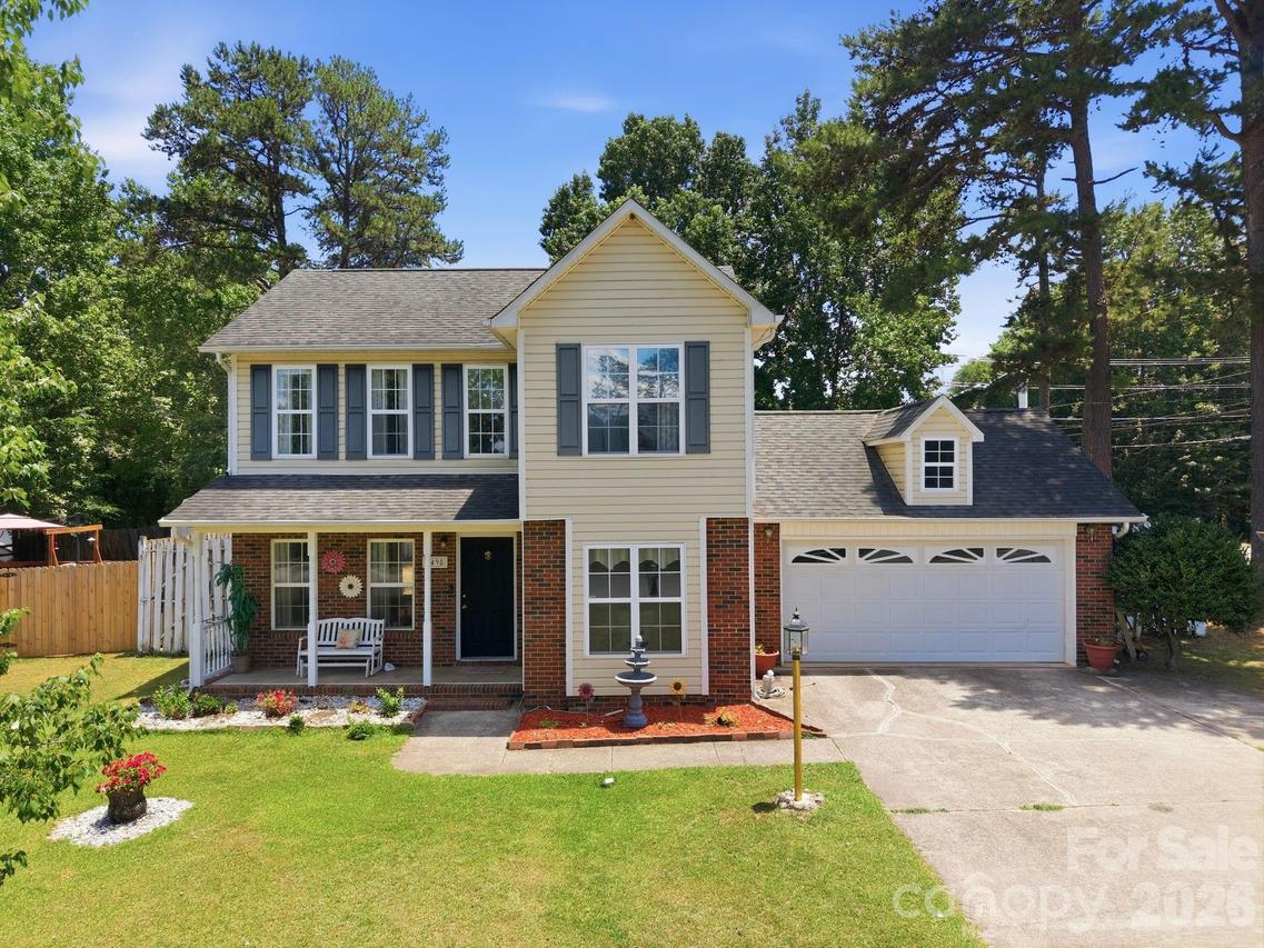 2498 Hawk Ridge Dr., Gastonia, NC 28056