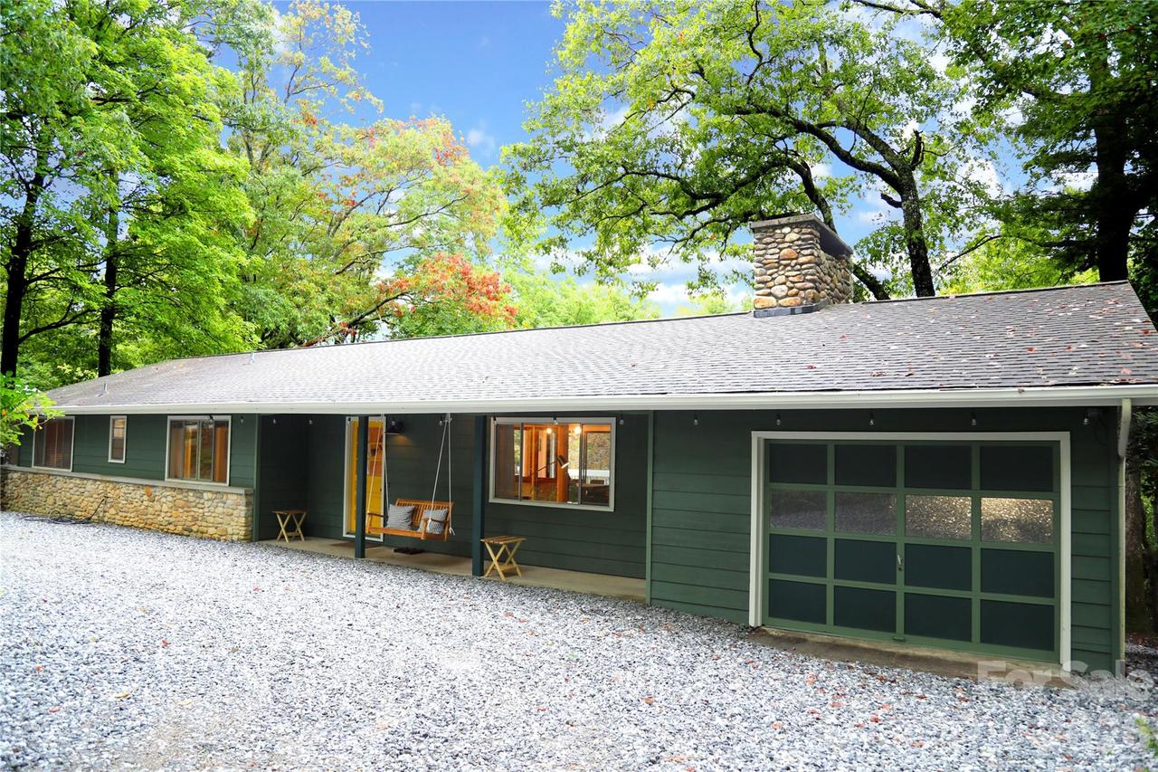 580 Whetstone Gap Rd., Lake Toxaway, NC 28747