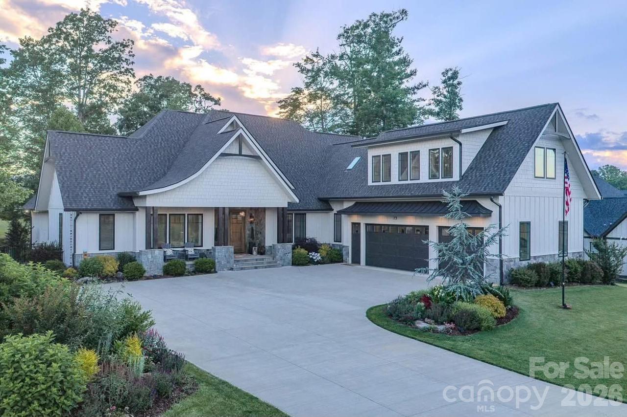 73 Angelina Ln., Mills River, NC 28759