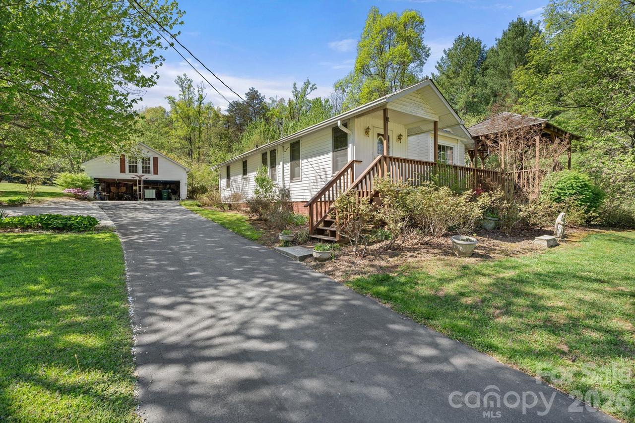 85 Shope Creek Rd., Asheville, NC 28805