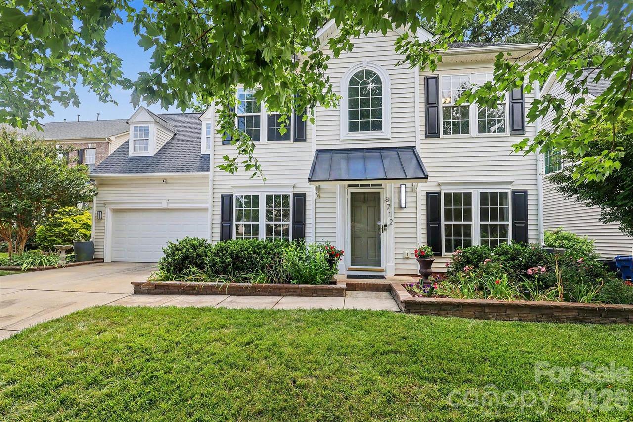 8712 Cool Meadow Dr., Huntersville, NC 28078