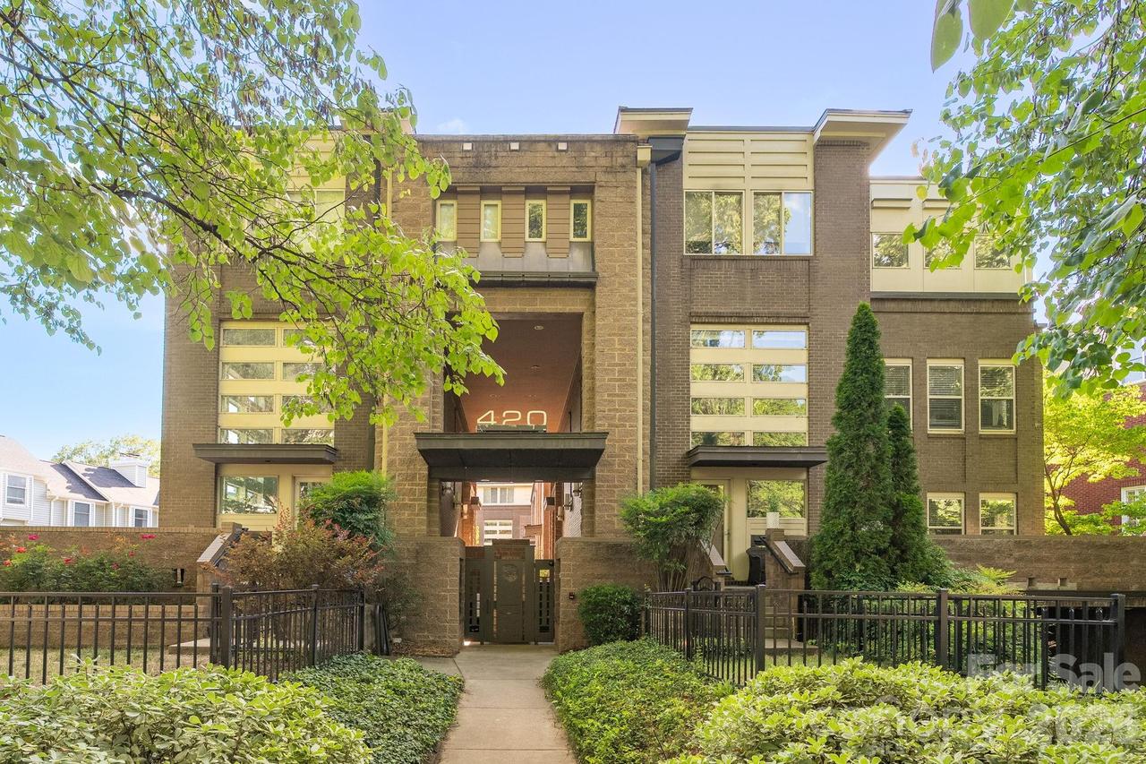 420 Queens Rd. #10, Charlotte, NC 28207