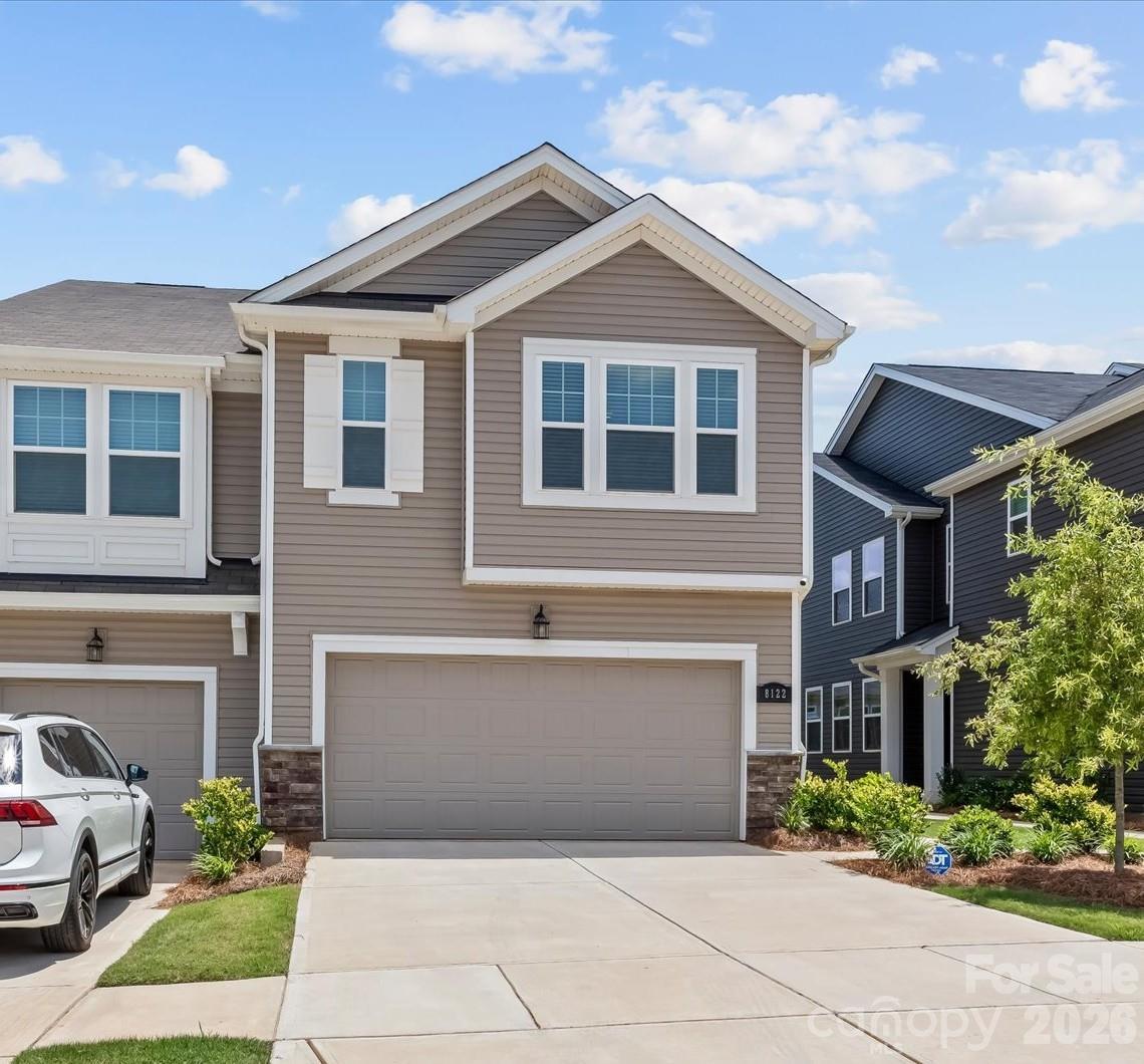 8122 Downy Oak Ln., Charlotte, NC 28269
