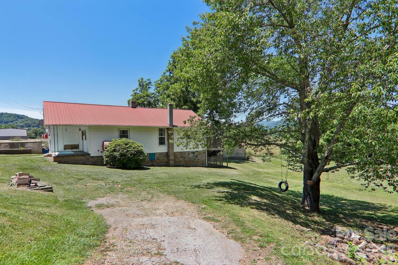 414 Skyline Dr., Canton, NC 28716