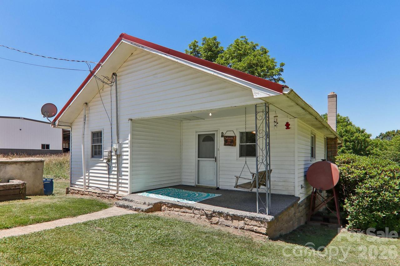 414 Skyline Dr., Canton, NC 28716
