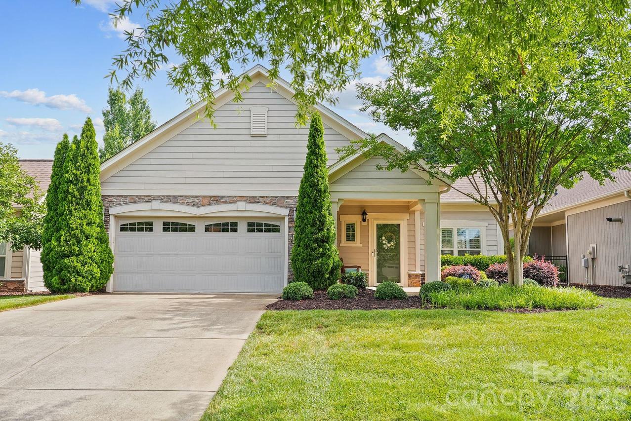 159 Brawley Point Cir., Mooresville, NC 28117