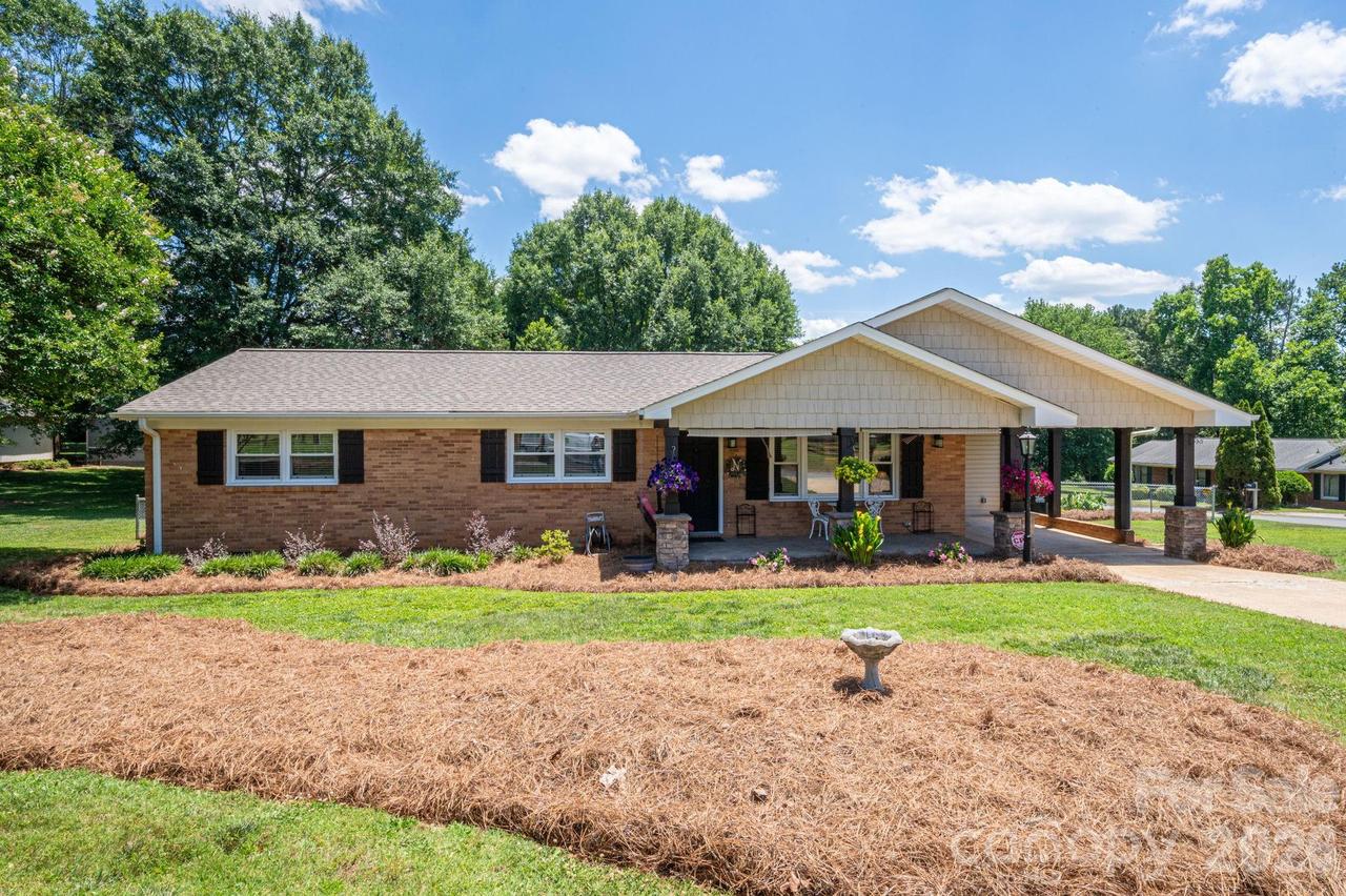 601 Wren Rd., Gastonia, NC 28056