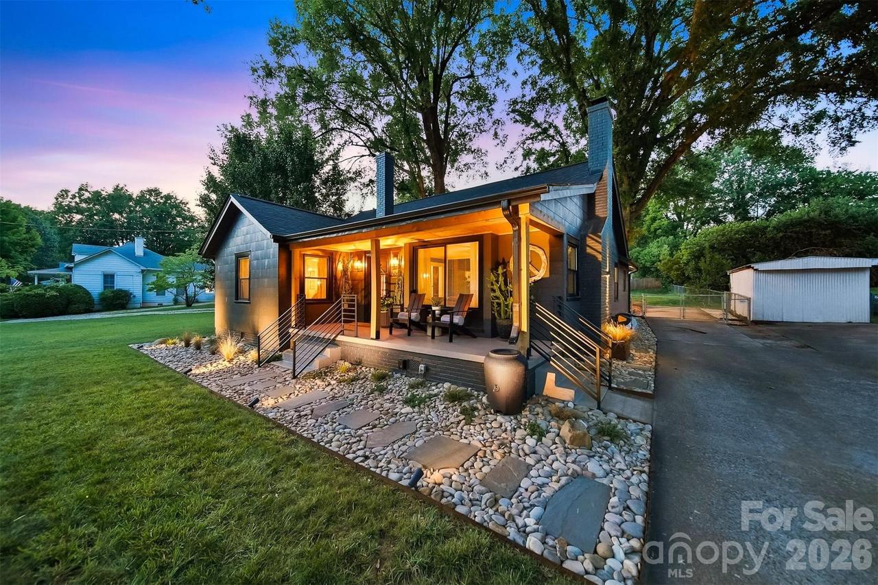 504 W 6th St., Newton, NC 28658