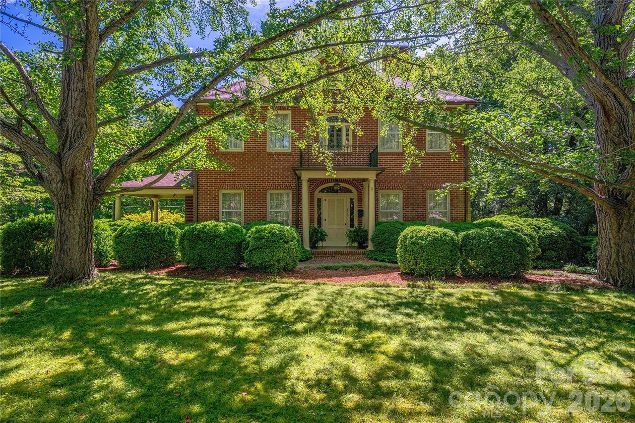 805 S Aspen St., Lincolnton, NC 28092