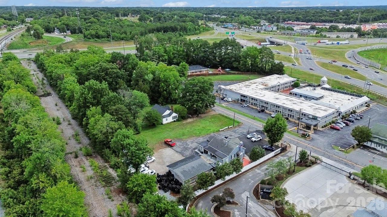 81 Transit Ct., Concord, NC 28025