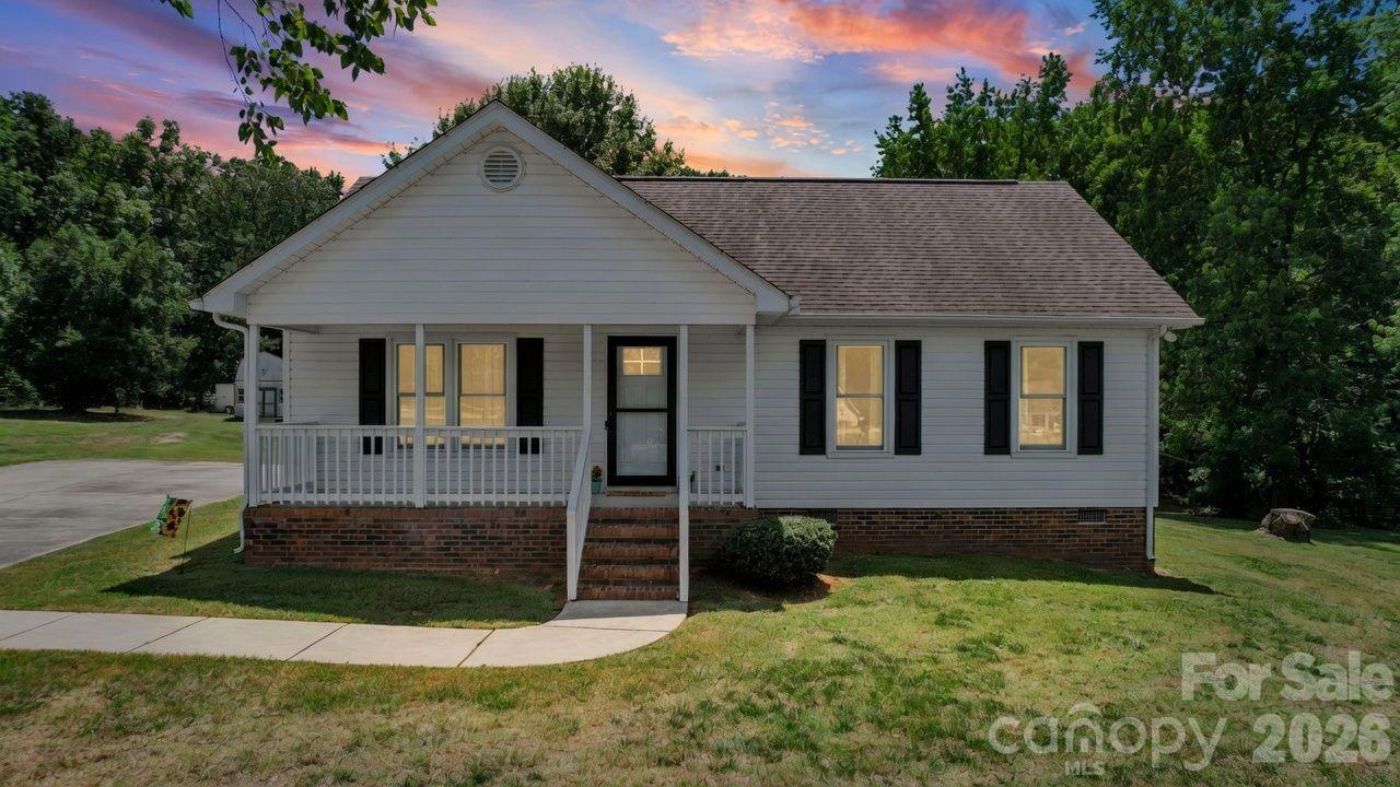 129 Altan Ridge Dr., Monroe, NC 28112