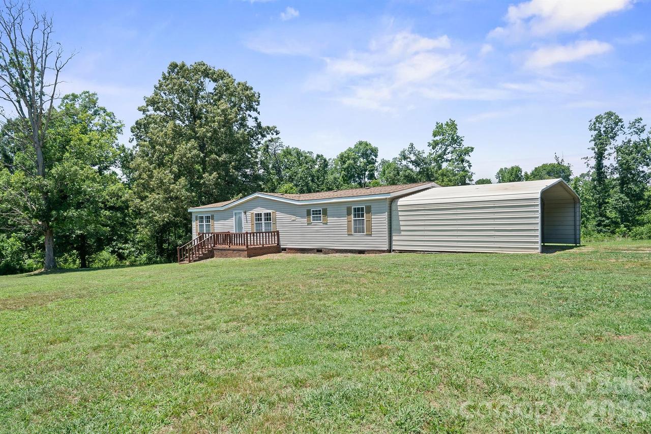 153 Wild Cherry Dr., Statesville, NC 28625