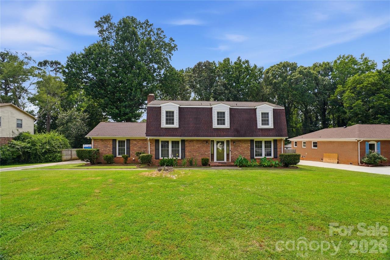 6419 Pencade Ln., Charlotte, NC 28215
