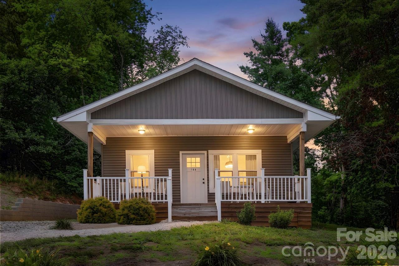 106 Thistle Field Dr., Asheville, NC 28806