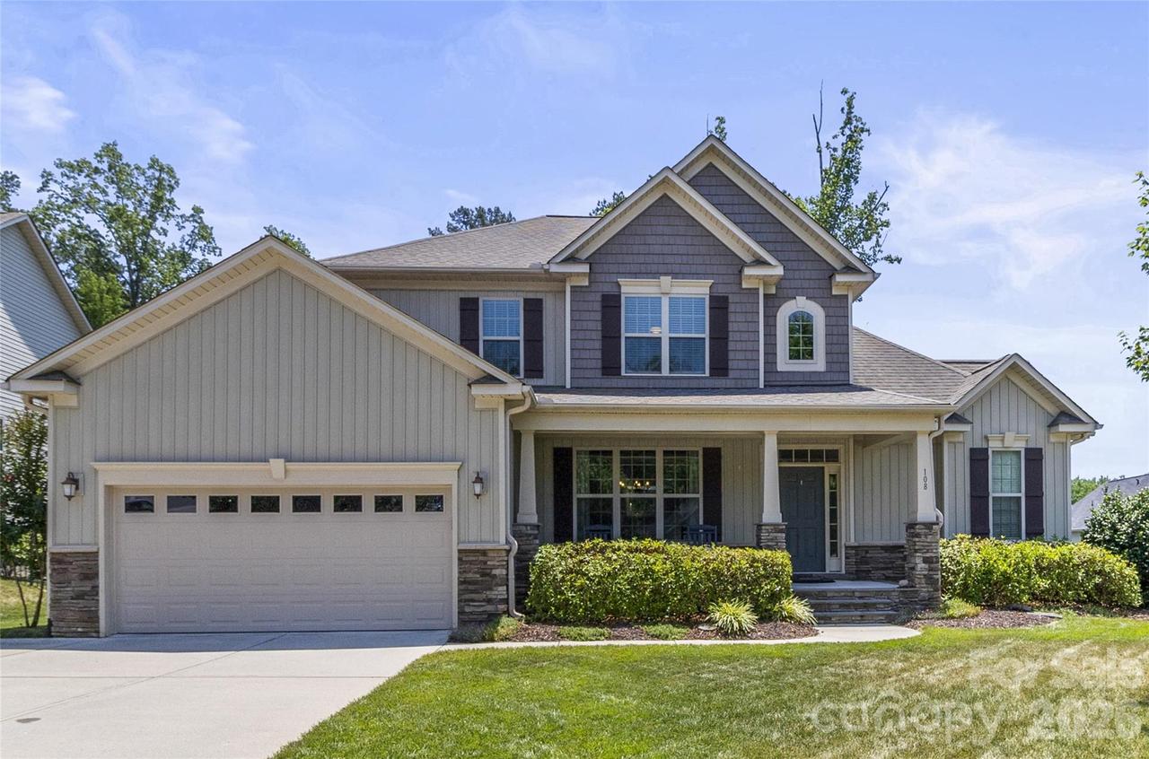 108 Willowbrook Dr., Mooresville, NC 28115