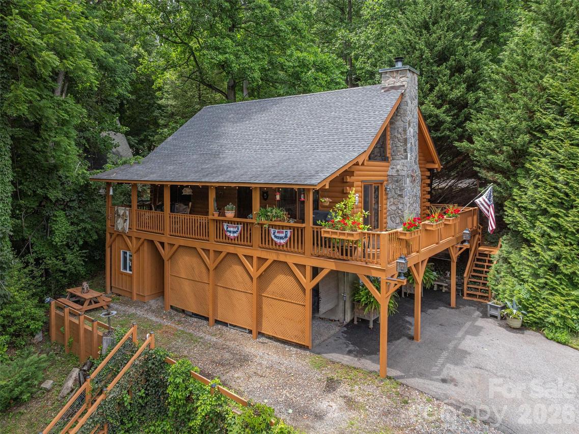 193 Valley Creek Dr., Maggie Valley, NC 28751