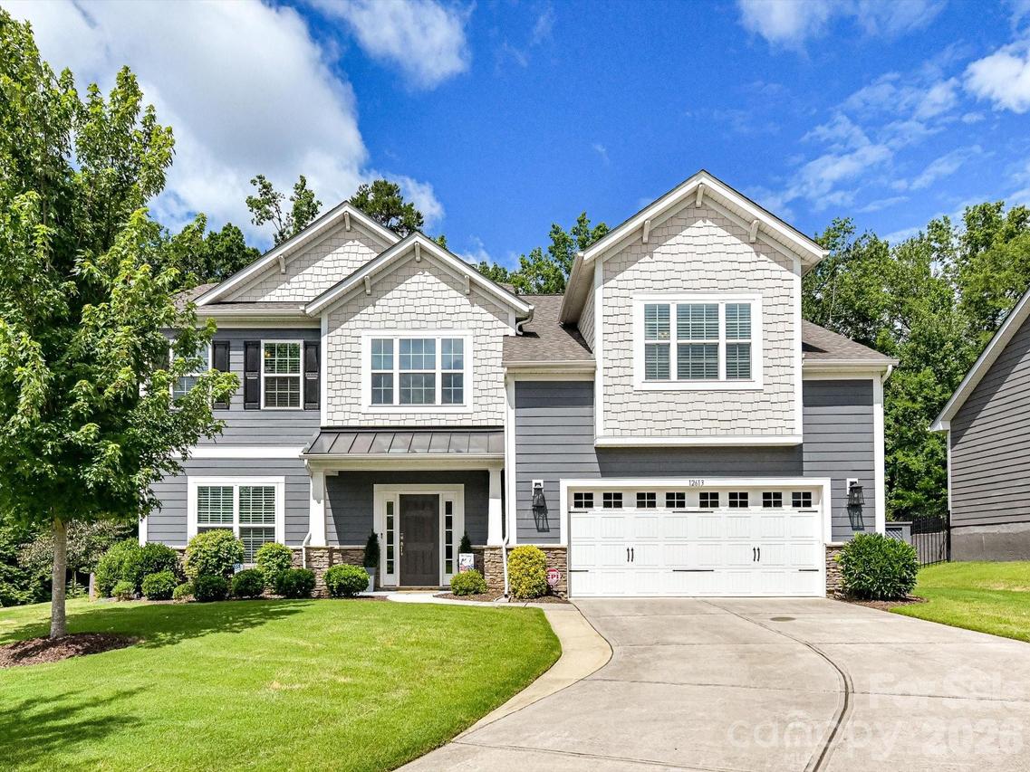 12613 Longford Crossing Pl., Huntersville, NC 28078