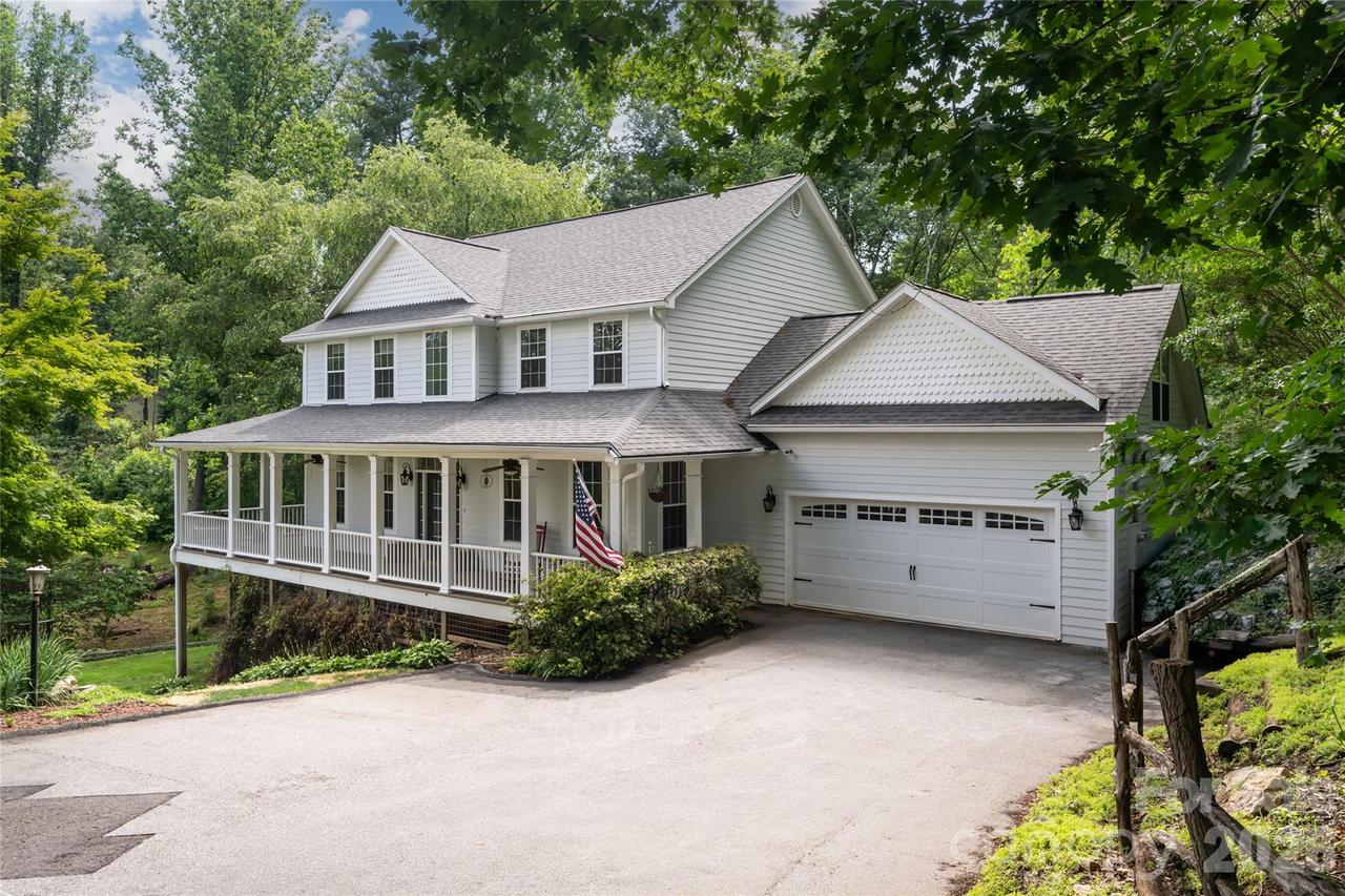 10 Lark Hill Dr. #3 + 16, Arden, NC 28704
