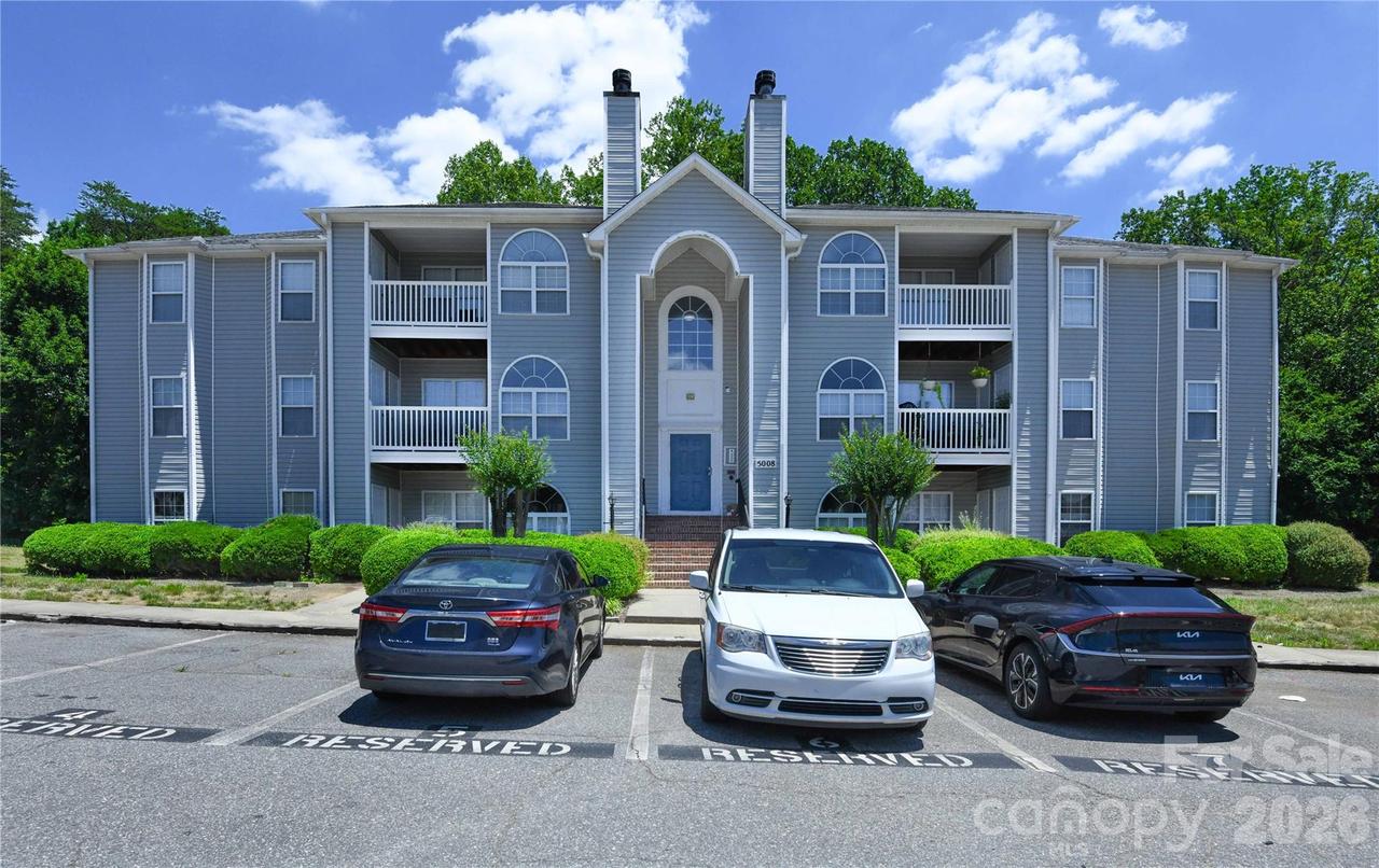 5008 Lawndale Dr., Greensboro, NC 27455