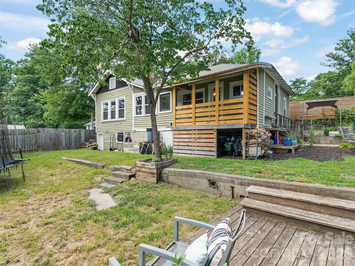 15 Craig Cir., Asheville, NC 28805