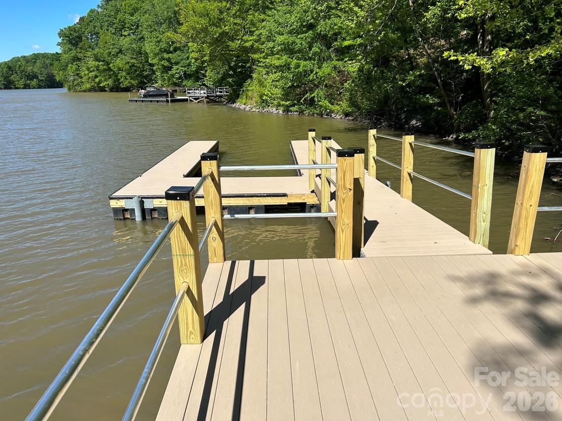 247 Windingwood Dr., Statesville, NC 28677