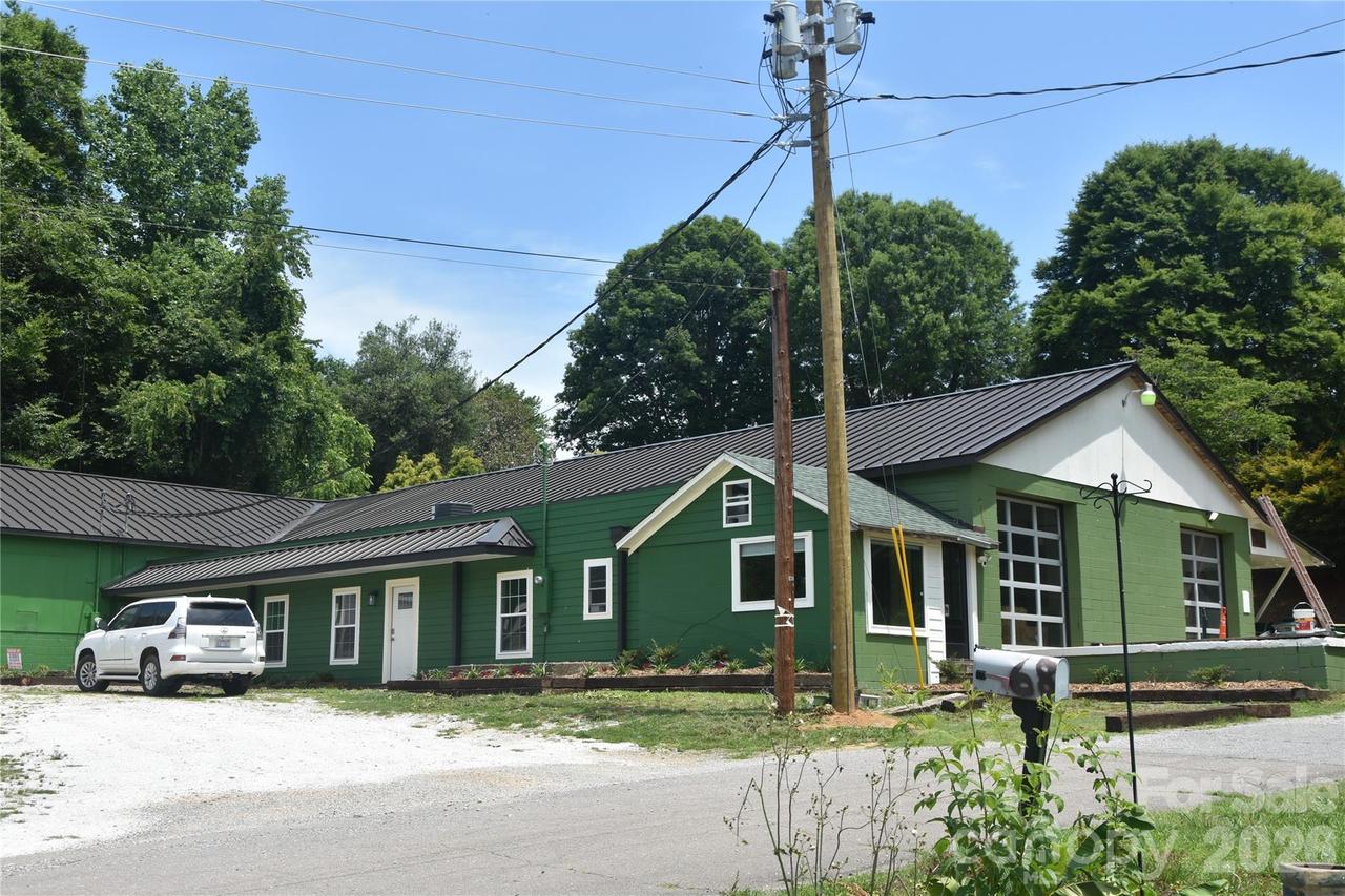 68 Circle Dr., Marion, NC 28752