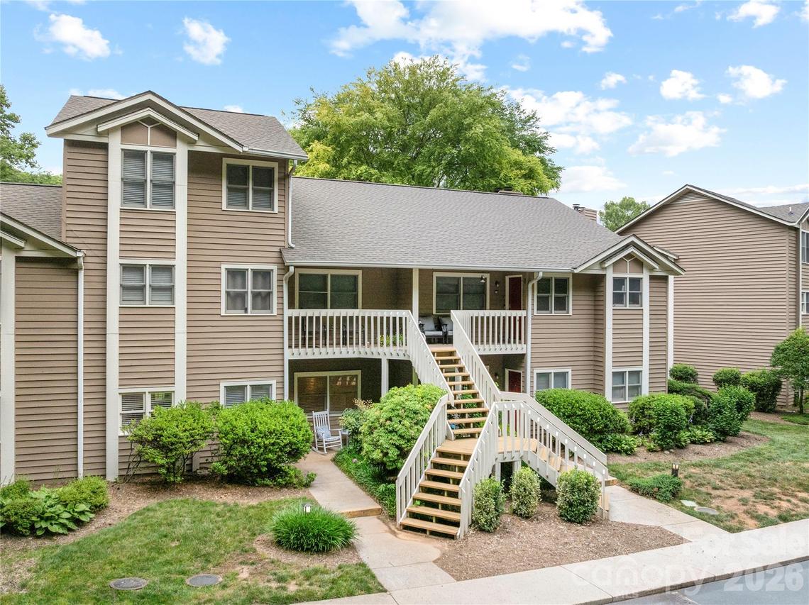 20 Timberlake Dr., Asheville, NC 28803