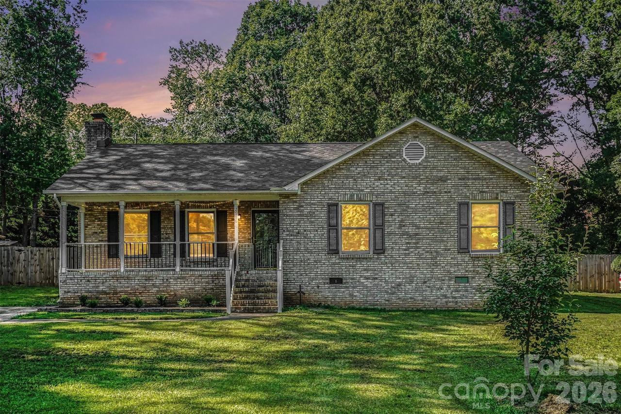 2716 Starnes Rd., Charlotte, NC 28214