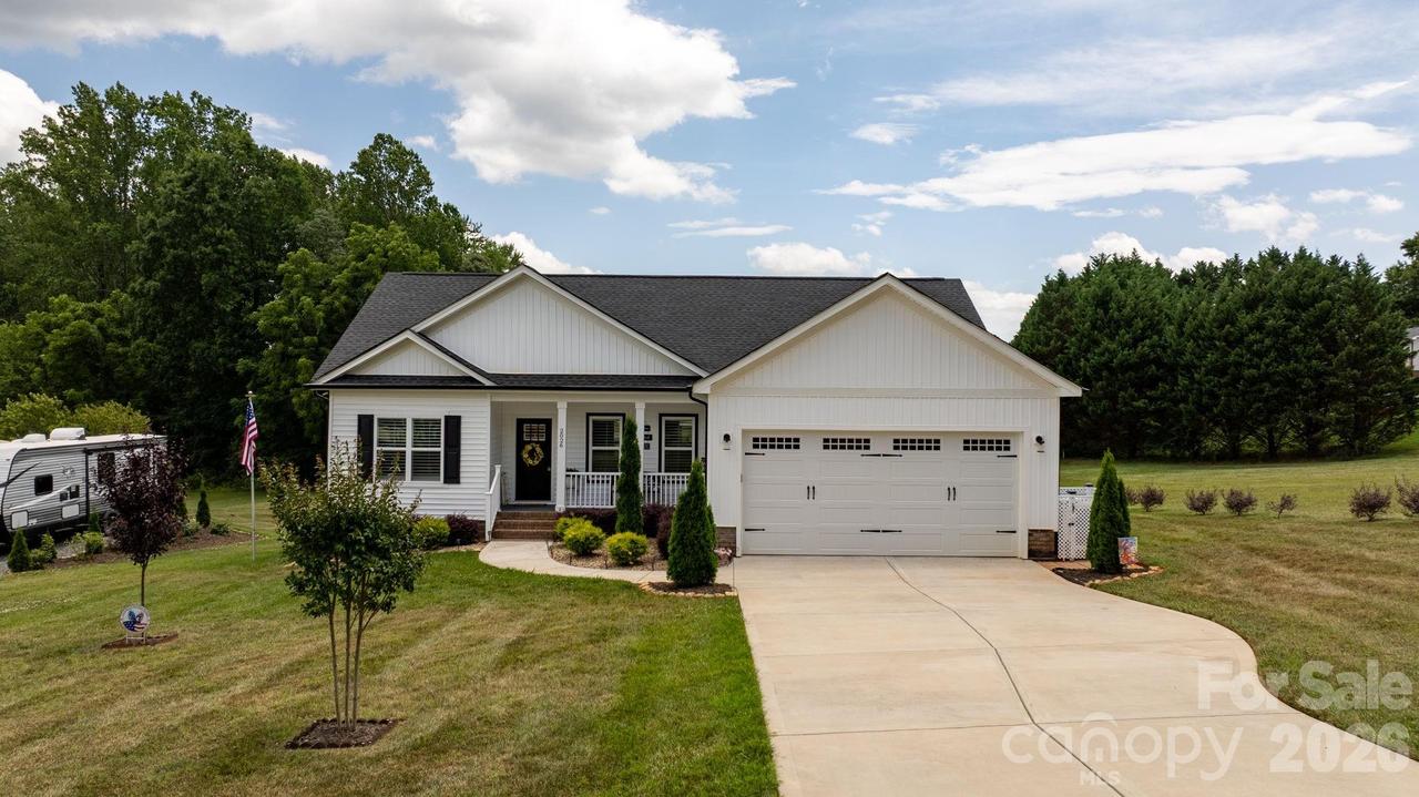 2026 Crestdale Ln., Newton, NC 28658