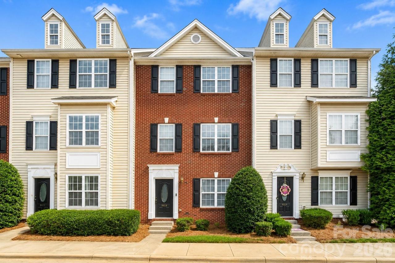 9815 Treeside Ln., Matthews, NC 28105