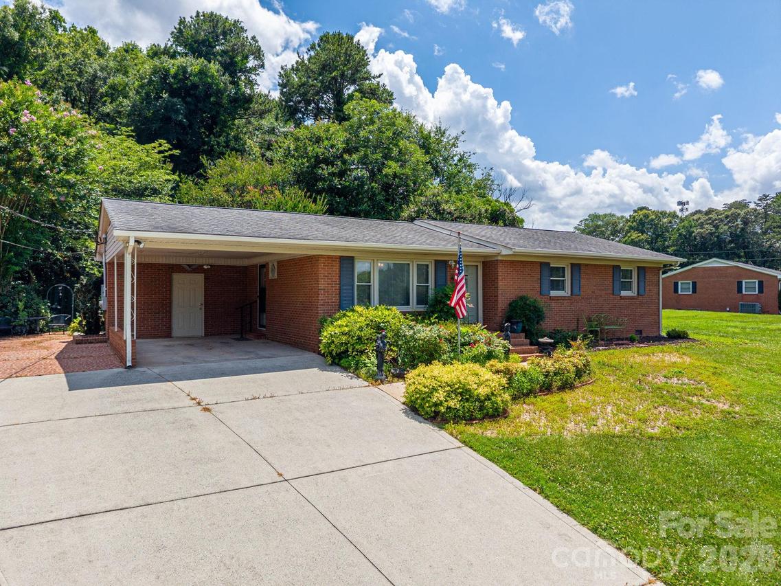 13 Spruce Pine Dr., Belmont, NC 28012