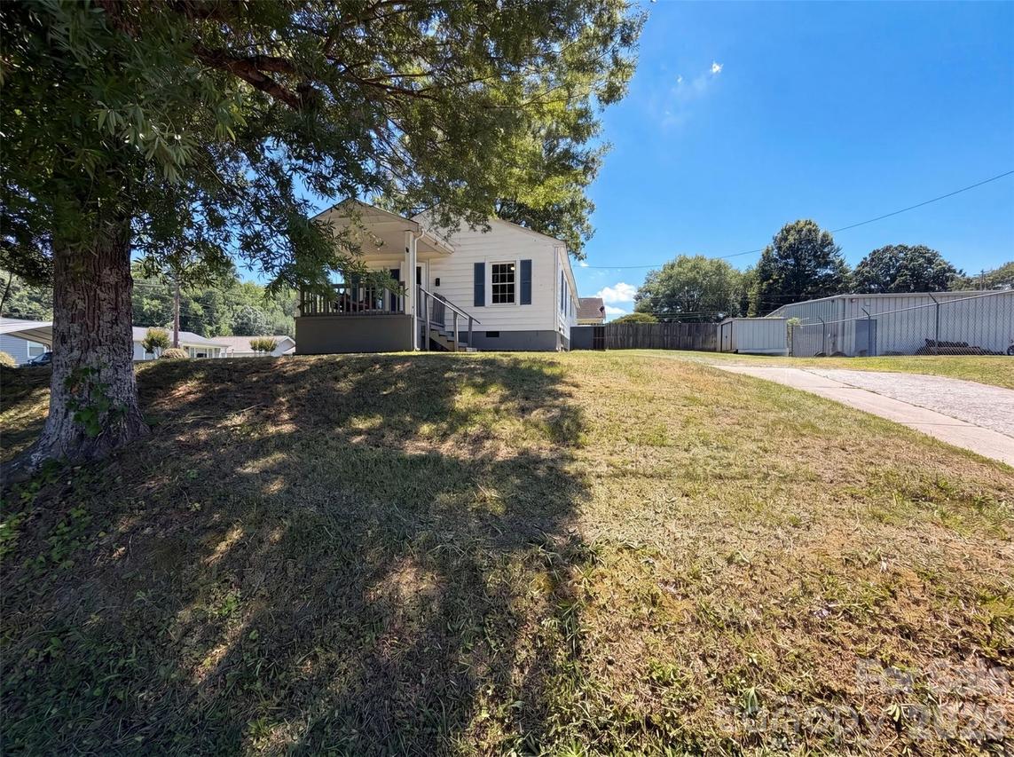 123 E Farmview St., Gastonia, NC 28054