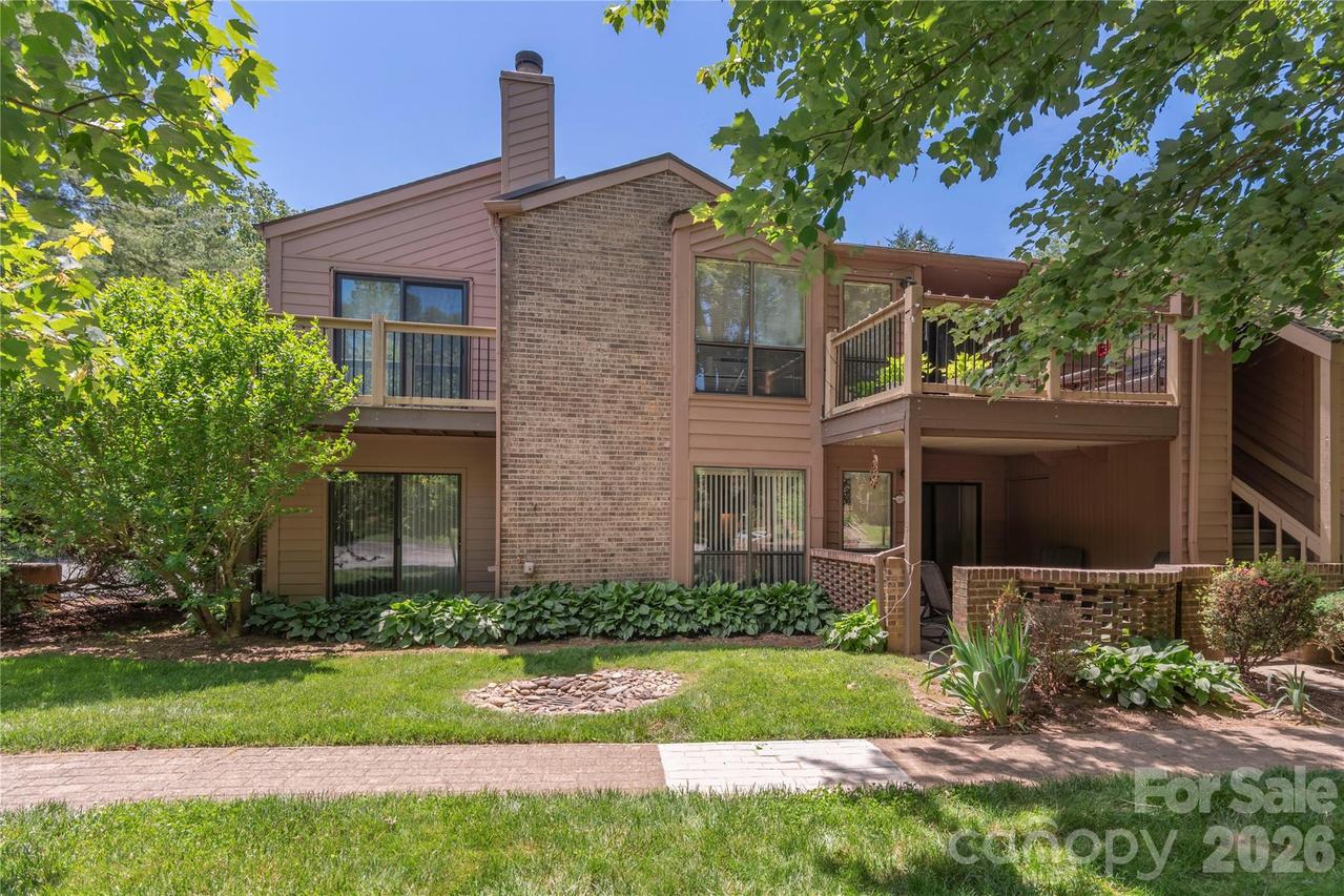 33 Ravencroft Ln. #E33, Asheville, NC 28803