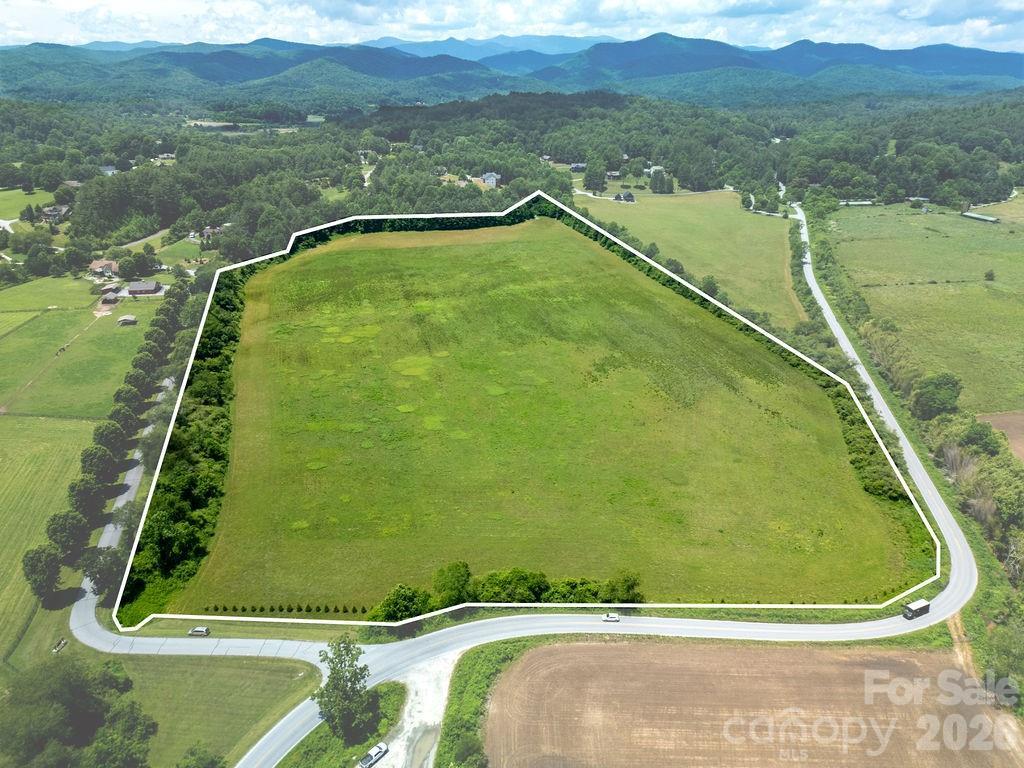 Mini Farm 2 & 3 TBD Coventry Dr., Brevard, NC 28712