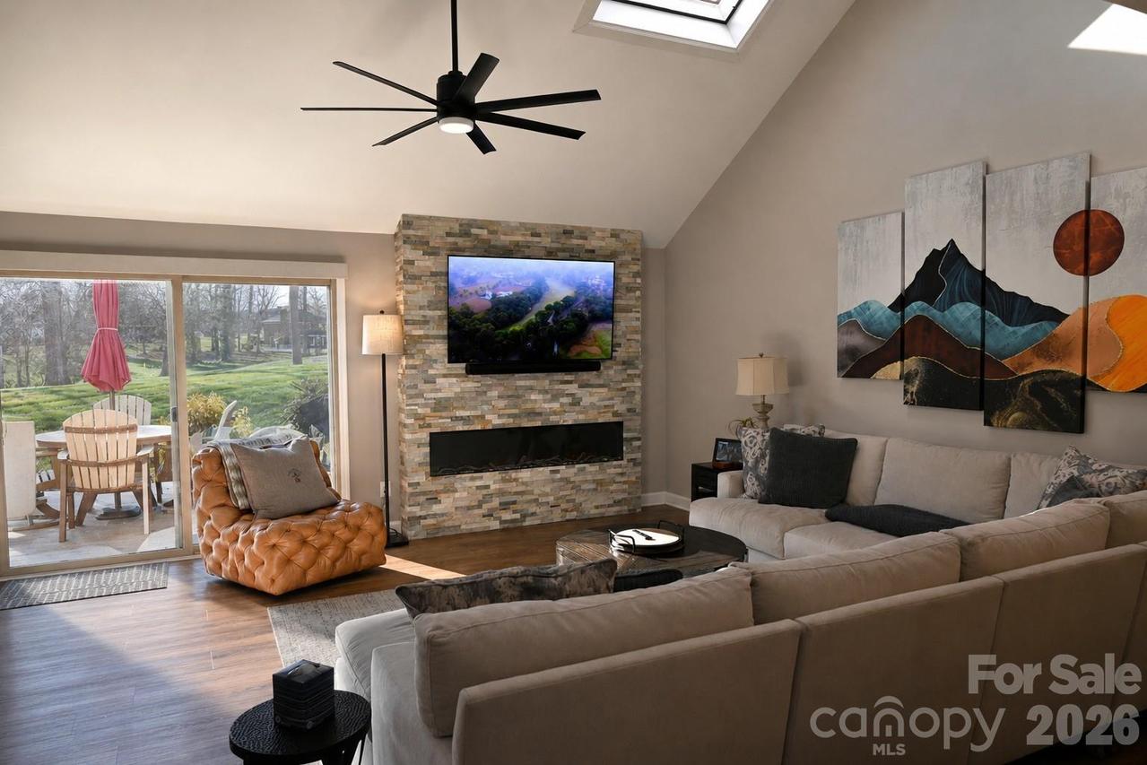 3757 Rock Bridge Dr., Conover, NC 28613