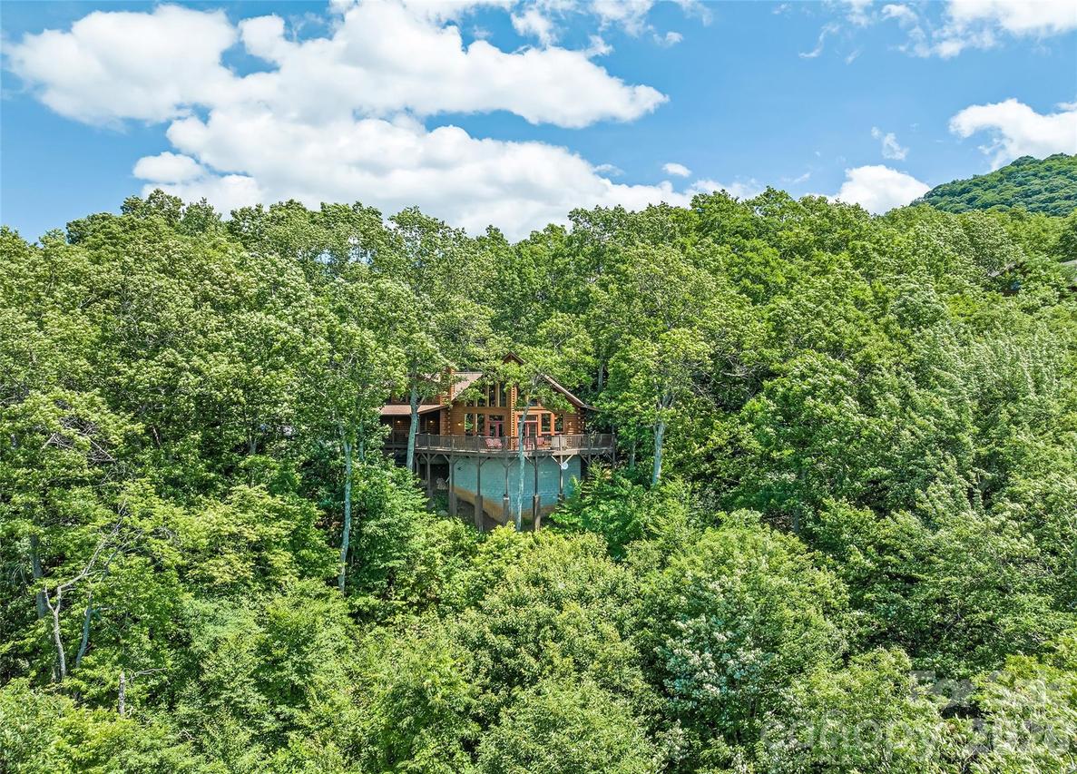 207 Walela Tr., Maggie Valley, NC 28751