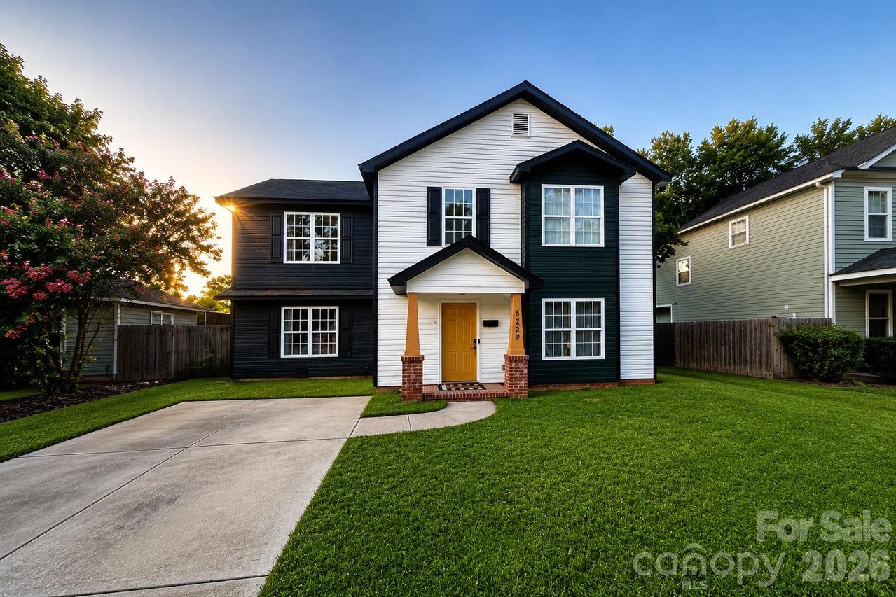 5229 Tarrywood Ln., Charlotte, NC 28205