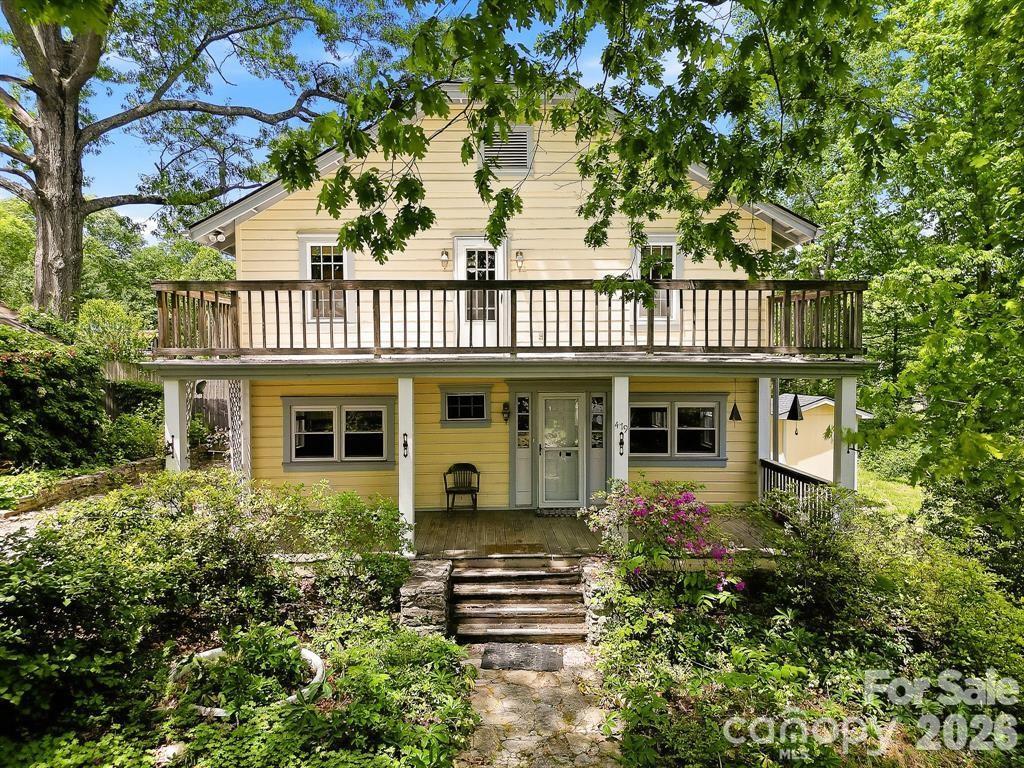 479 Saint Pauls Rd., Hendersonville, NC 28792