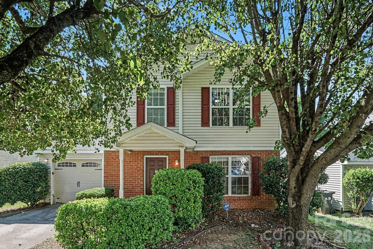 1029 Jordans Pond Ln., Charlotte, NC 28214