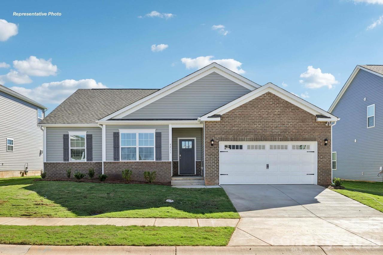122 Freshwater Pond Way, Mooresville, NC 28117