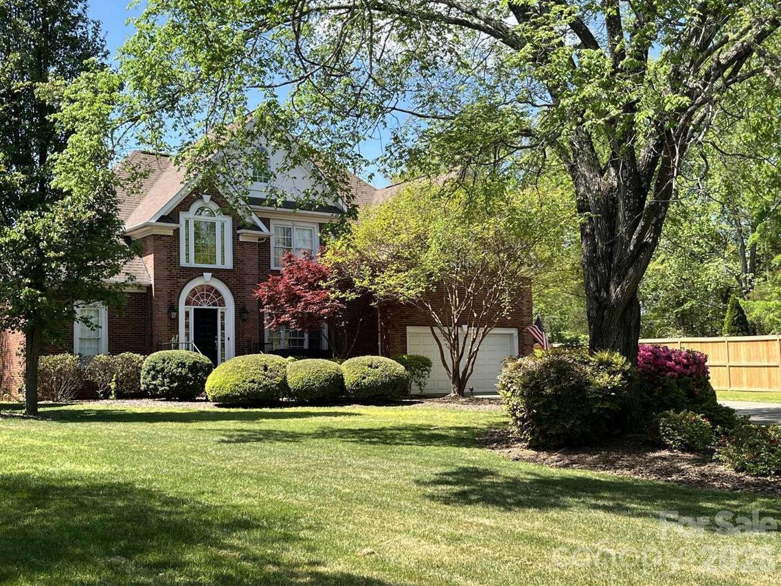 10300 Lady Grace Ln., Charlotte, NC 28270