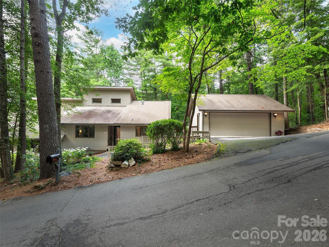 23 Cedarwood Tr. #B, Asheville, NC 28803