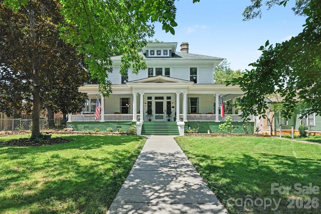 624 Walnut St., Statesville, NC 28677